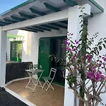 Lanza Palm Apartment