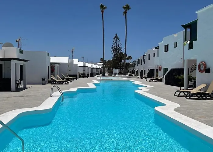 Lanza Palm Apartment